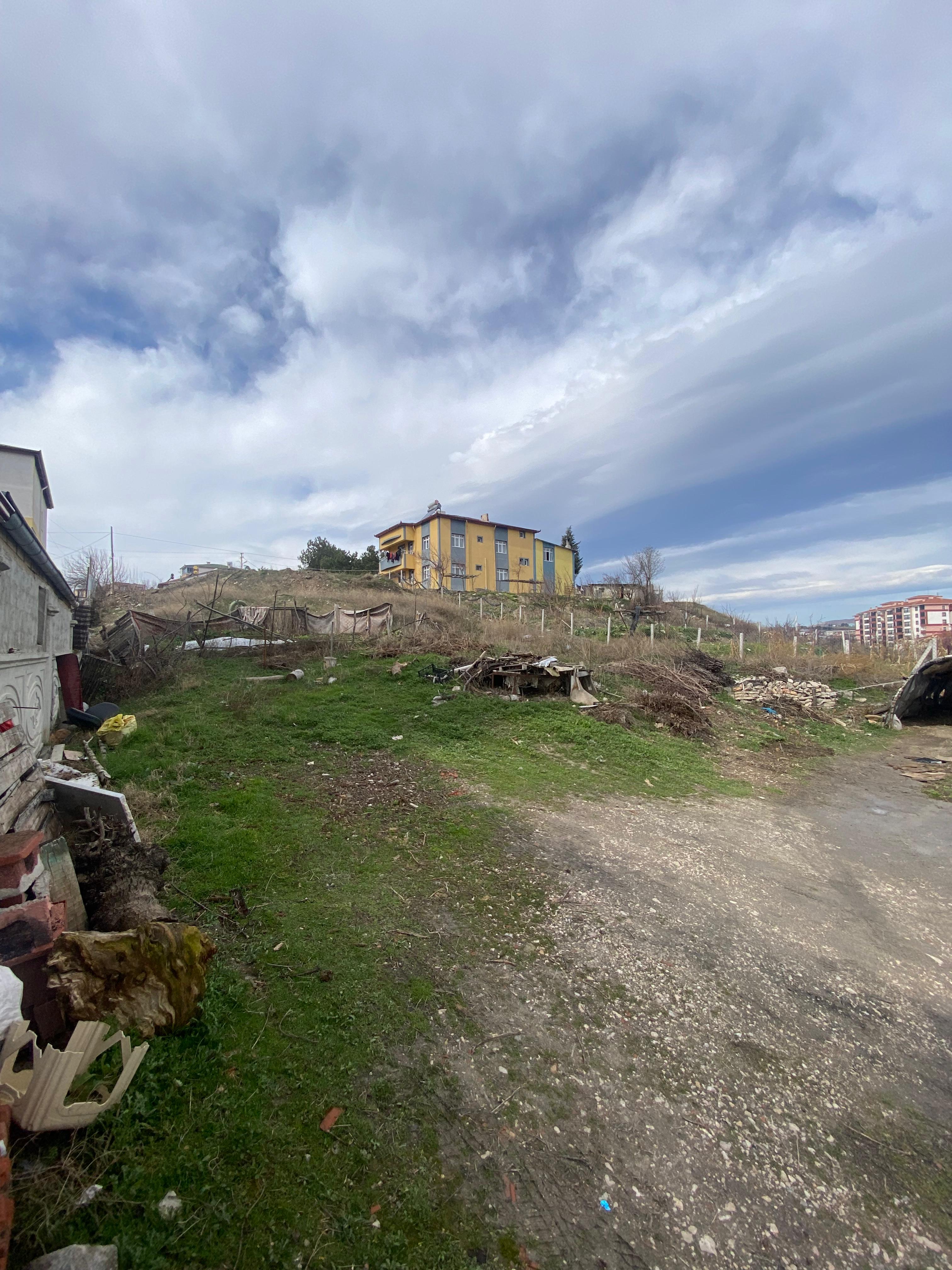 MABEL''DEN MERKEZİ KONUMDA ARSA